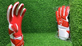 Goalkeeper gloves top 1 gloves [upl. by Nahc353]