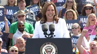 Kamala Harris Tim Walz campaign rally in Wisconsin [upl. by Etan]