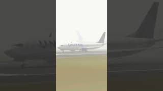 Infinite Flight Plane Spotting United Boeing 737 Takeoff from Foggy Boston Logan Airport [upl. by Yhprum]