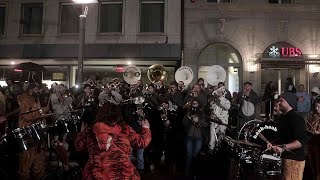 Guggenmusik Haub Haub an der Fasnachts Eröffnung Langenthal  11112024 [upl. by Yrannav]