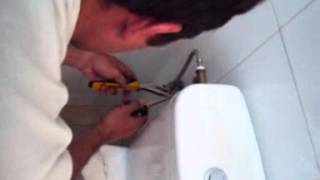 Montaje accesorio BIDET en 3 Minutos [upl. by Perreault533]