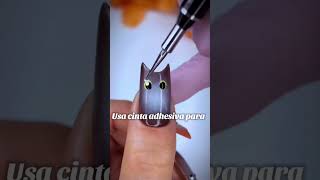 Como hacer diseño con lineas circulos y colores combinables uñas mundodeunas nails [upl. by Eitirahc]