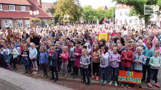 Aktion „Klasse wir singen“ in Wildeshausen [upl. by Federica]