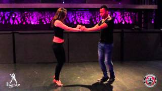 COMO BAILAR SALSA CALEÑA  Pasos básicos  Clase con Camilo y Nati [upl. by Adnalue327]