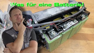 LithiumIonenAkkumulator als Starterbatterie im BMW Noch ist es ein seltener Anblick [upl. by Trey]