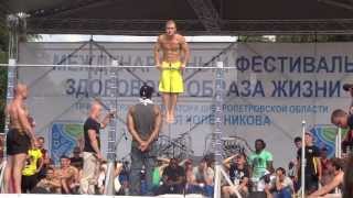 Дени Монтана Денис Гавриков выход на 2 Днепропетровск 29062013 WORKOUT fest 2k13 [upl. by Joletta758]