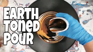 Earth toned acrylic pour on a vinyl record [upl. by Epilef]