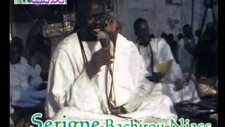 khassida Ajabani Khayru Bakhin par Serigne Bachirou Niass Thiantuk Khassaid YI 2012 [upl. by Lizbeth]