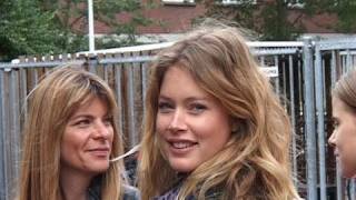 Doutzen Kroes bezoekt oude school [upl. by Yrellih]