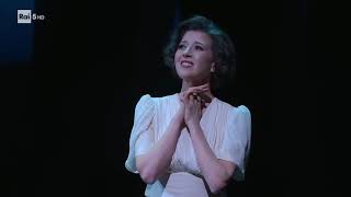 Donizetti Lucia di Lammermoor  quotRegnava nel silenzioquot  Lisette Oropesa [upl. by Aeynod]