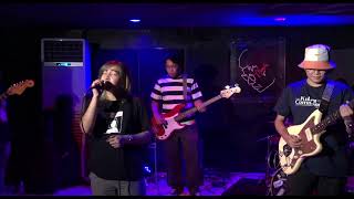 Ang Bandang Shirley  Live  Mows [upl. by Radnaxela]