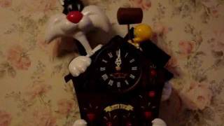 Tweety amp Sylvester Talking Animated Clockwmv [upl. by Adora317]