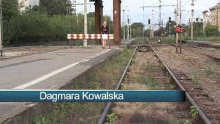 23092009 KolejTV  remont torów przy Dworcu Gdańskim i dworca Łódź Widzew [upl. by Armillas958]