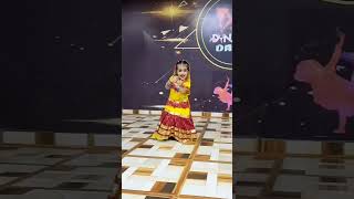 Hoton pe aisi baat main dance youtubeshorts love duet bollywood foryou viralsong [upl. by Anoli935]