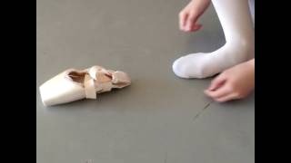 How to put on pointe shoes amazingly quick at Bay Ballet Academy Ballerina professional point shoe [upl. by Kati]