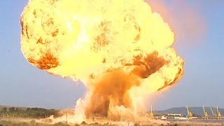 Huge gas explosion in Bulgaria injures 11 [upl. by Anaic]