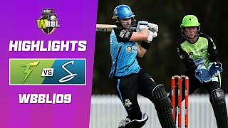 Sydney Thunder v Adelaide Strikers  WBBL09 [upl. by Aryek538]