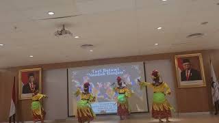 tari Betawi Nandak Ganjen [upl. by Wilbur71]