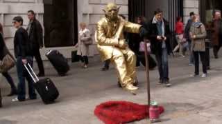 The Floating and Levitating Man Covent Garden London Street Performer [upl. by Atteugram319]