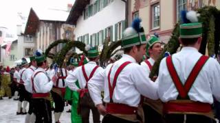 Schäfflertanz 2012 in Mittenwald am Obermarkt der Schäffler aus Partenkirchen [upl. by Huber]