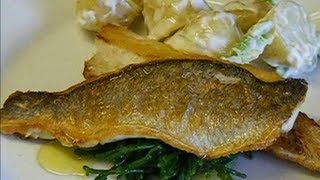 How to fillet sea bassand cook itin real timeSEA BASS [upl. by Tallbott]