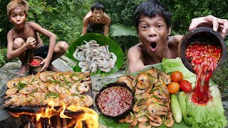 Primitive Technology  Kmeng Prey  Wow Cooking Shrimp  Eating Delicious [upl. by Leckie854]