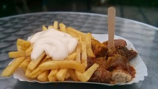 Pommes Currywurst im Schnelldurchlauf   Pommes Män [upl. by Killen]