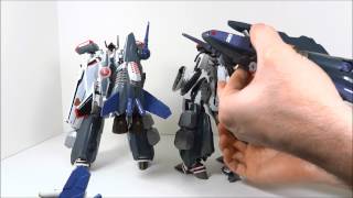 Comparison Bandai DX VF 25 Armor [upl. by Zipporah]