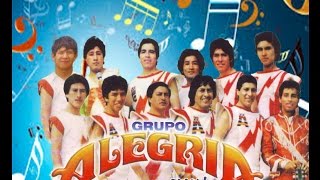 Grupo Alegria  Mil Coronas canta mayk [upl. by Oznola]