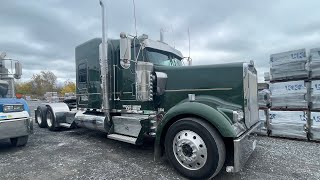 KENWORTH W900L GLIDERS GET STRIPED [upl. by Lyndsie615]