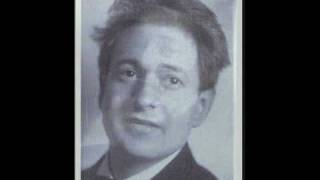 Korngold plays the Pierrots Tanzlied from Die tote Stadt 1951 [upl. by Macdermot]