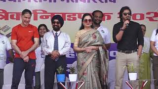 Shreyas Talpade Padmini Kolhapure Present At Juhu Beach Support The Sveep Campaigns Cycle Rally [upl. by Anailuy760]