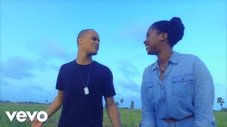 Elida Almeida  É Zonban Clip officiel ft Djodje [upl. by Arimihc]