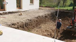 Réalisation dune piscine  1er épisode  Le Terrassement  Tuto bricolage avec Robert [upl. by Brieta]