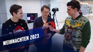 Bilder Bücher Bargeld Lutz und Fabian verteilen Geschenke im Bundestag  heuteshow [upl. by Brosy]