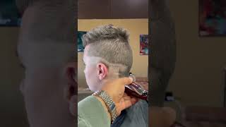 10 second skin fade barber haircut barbershop [upl. by Demaggio]