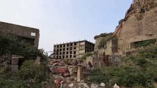 廃墟探索 軍艦島の現在 2013 上陸映像 Gunkanjima completely abandoned island in Japan [upl. by Cullan94]