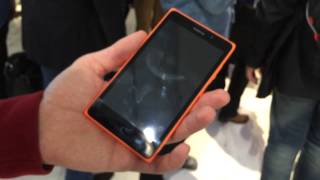 MWC 2014 Nokia XL Lo smartphone Android di Nokia dallo schermo di 5quot  iSpazionet [upl. by Gregor78]