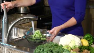 How to Wash Vegetables Naturally  Healthy Fruit amp Vegetable Tips [upl. by Ticknor206]