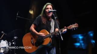 PAOLA TURCI quotQuestione di sguardiquot live in Brescia  Tour 2016 [upl. by Elehcar]