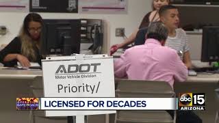 Why Arizona driver licenses dont expire for decades [upl. by Gnourt33]