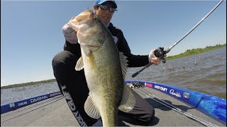 Takahiro Omori flippin with Daiwa Tatula Elite and Zillion 10 bait casting reel [upl. by Nnazus]