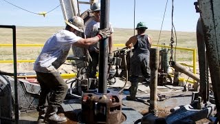 Roughnecks at Work in HD  Drilling Rig Pipe Connection [upl. by Amlez]