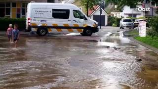 Waterleiding geknapt in Schalkhaar straat staat blank [upl. by Habeh]