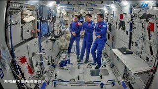 Erfolgreicher Start von Weltraumforschung durch „Shenzhou19“Besatzung [upl. by Allez]