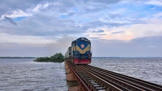 Nilsagar Express passing through Dilpashar Boujan Rail Bridge at Chalan Beel  Bangladesh Railway [upl. by Anastasia704]