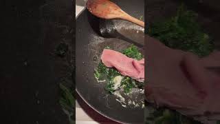 Spinaci uovo e prosciutto buon appetito [upl. by Stutsman473]