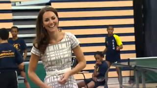 Kate Middleton plays ping pong Kate Middleton joue au ping pong [upl. by Ellehsad269]