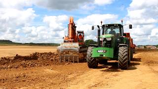 chantier de terrassement  doosan  komatsu  bulldozer  tractosbennes  tombereau [upl. by Kieryt]