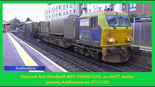 Network Rail Windhoff MPV DR9891363 on RHTT duties passing Addlestone on 071122 [upl. by Eusadnilem]